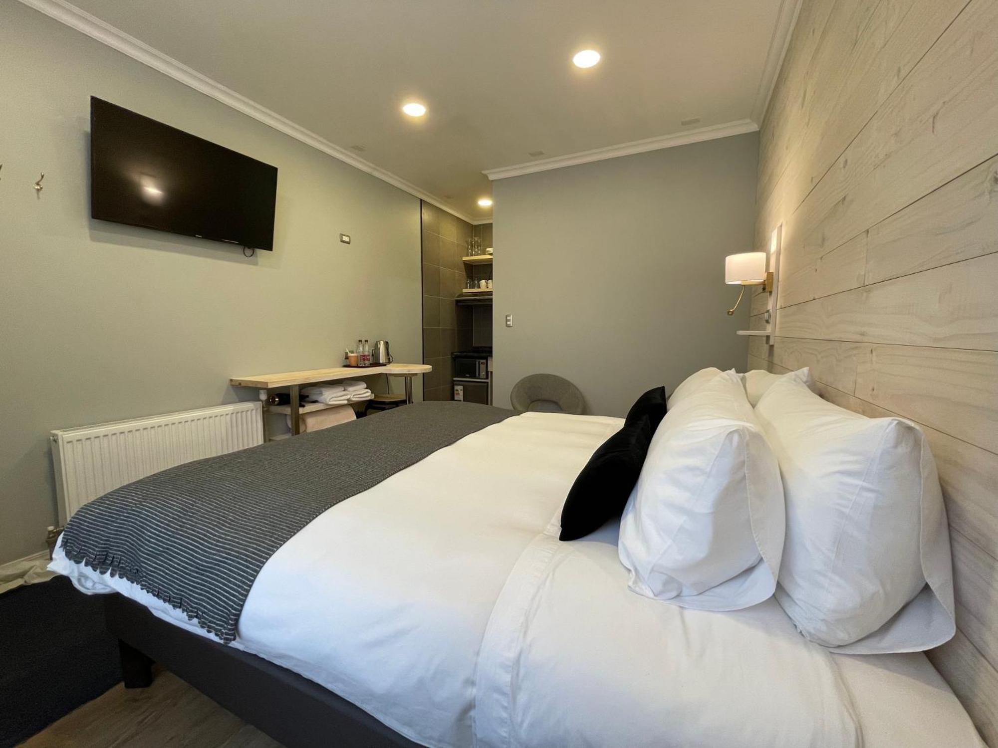 Hostal Boutique Puerta Roja Punta Arenas Eksteriør billede