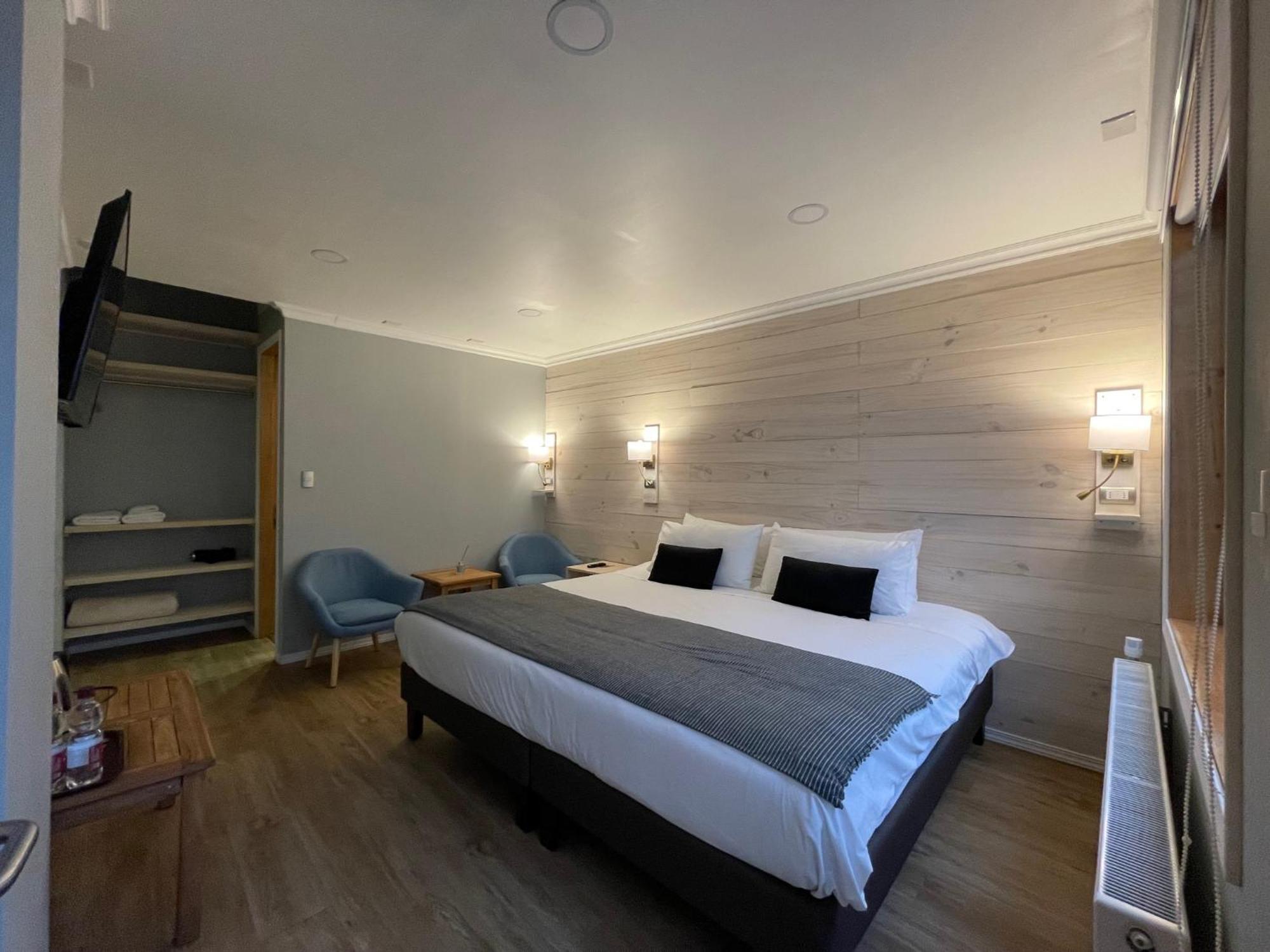 Hostal Boutique Puerta Roja Punta Arenas Eksteriør billede