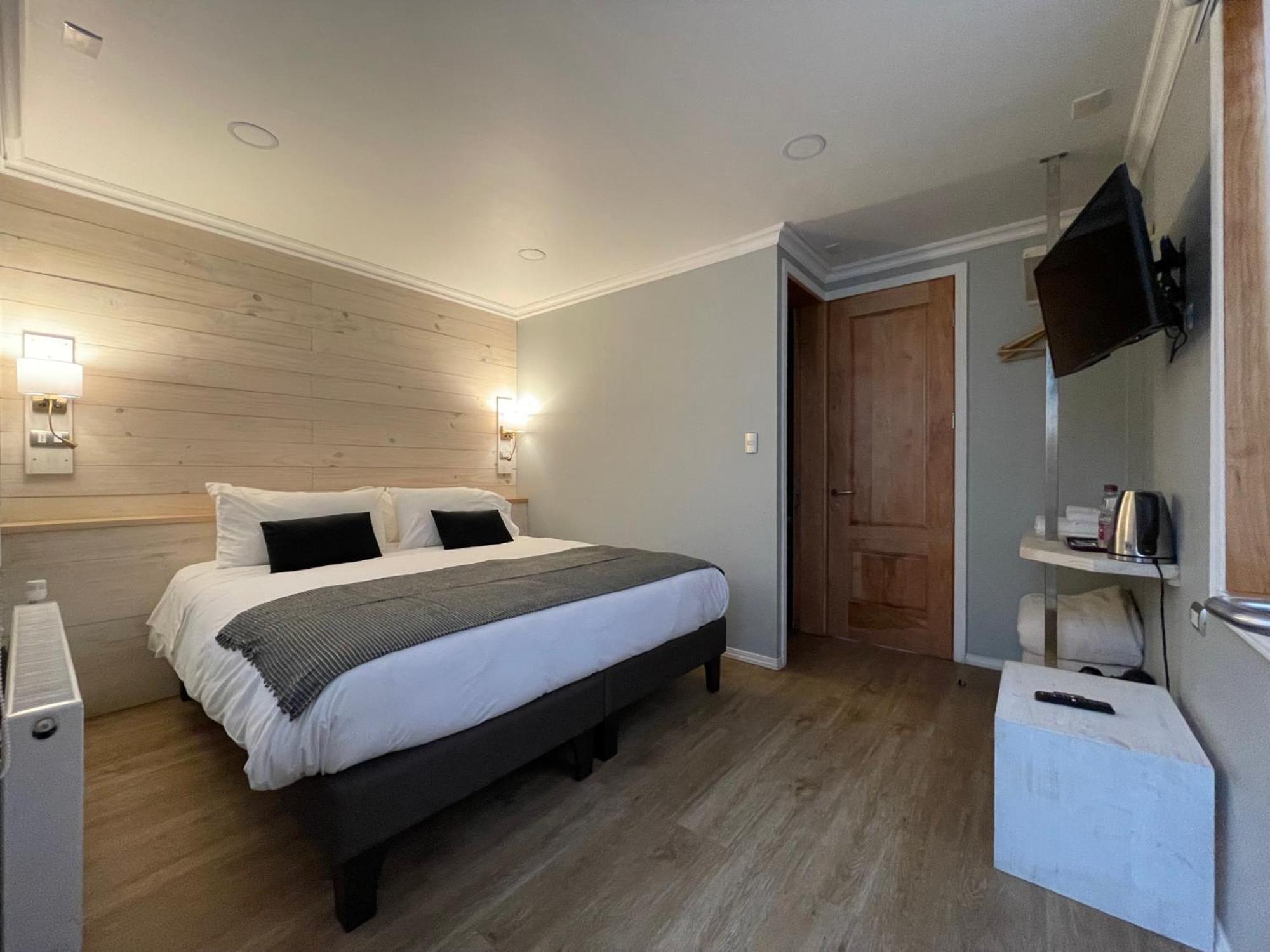 Hostal Boutique Puerta Roja Punta Arenas Eksteriør billede