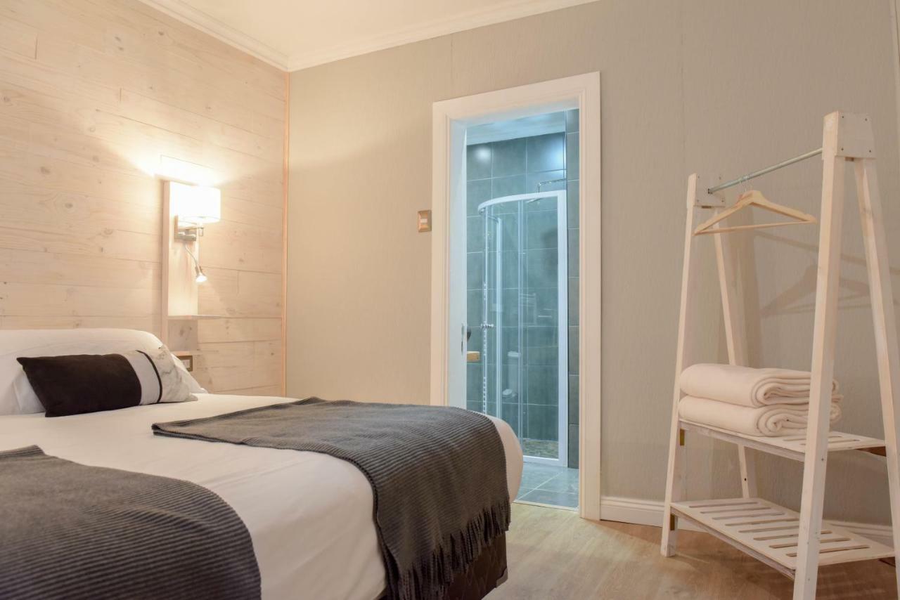 Hostal Boutique Puerta Roja Punta Arenas Eksteriør billede